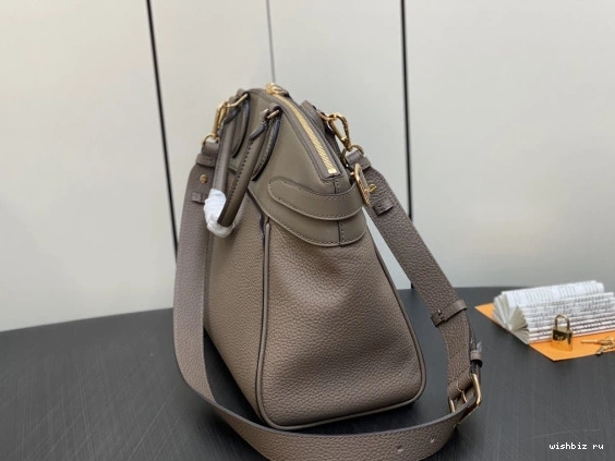 WIS VUITTON LOCK LOUIS IT MM 0910